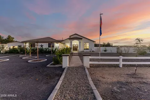 2863 E Cedar Waxwing Dr, Gilbert, AZ 85298