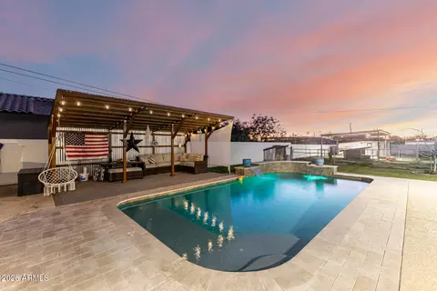 Exterior - 2863 E Cedar Waxwing Dr, Gilbert, AZ 85298 photo 4 of 22