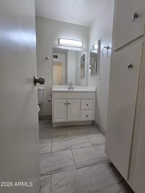 Bath - 6512 N 41st Ave, Phoenix, AZ 85019 photo 1 of 3