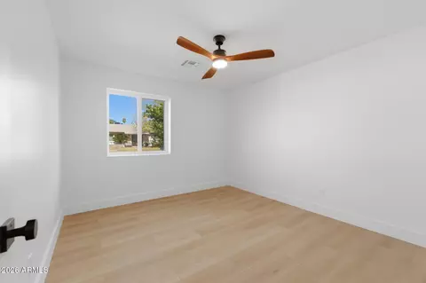 Bedroom - 333 W Seldon Ln, Phoenix, AZ 85021 photo 1 of 3