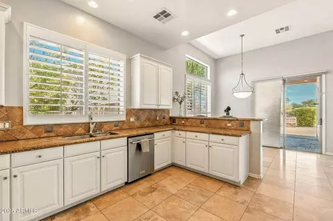 633 S Parkcrest St, Gilbert, AZ 85296 photo 14