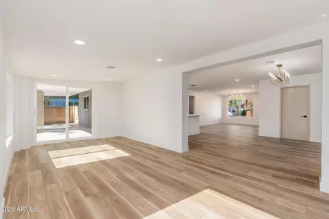 Living - 17 E Cairo Dr, Tempe, AZ 85282 photo 8 of 9