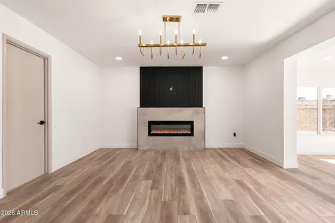 Living - 17 E Cairo Dr, Tempe, AZ 85282 photo 6 of 9