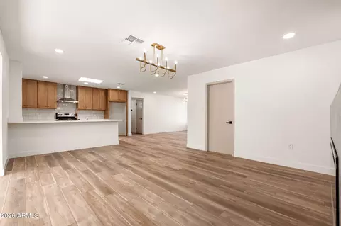 Living - 17 E Cairo Dr, Tempe, AZ 85282 photo 7 of 9