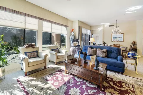 Living - 2989 N 44th St #3018, Phoenix, AZ 85018 photo 1 of 4