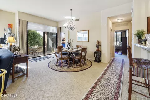 Dining - 2989 N 44th St #3018, Phoenix, AZ 85018 photo 3 of 3