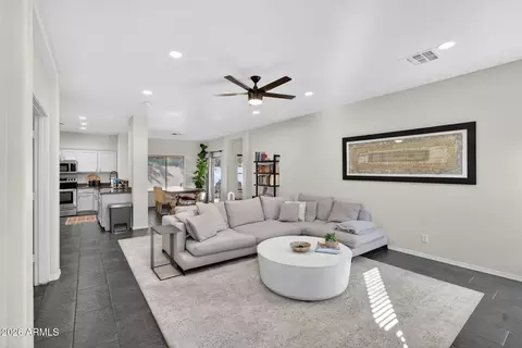 Living - 4212 E Washington Ct, Gilbert, AZ 85234 photo 2 of 5
