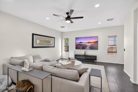 Living - 4212 E Washington Ct, Gilbert, AZ 85234 photo 4 of 5