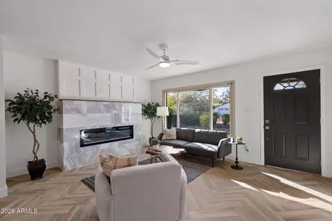 Living - 2518 E Louise Dr, Phoenix, AZ 85032 photo 1 of 2