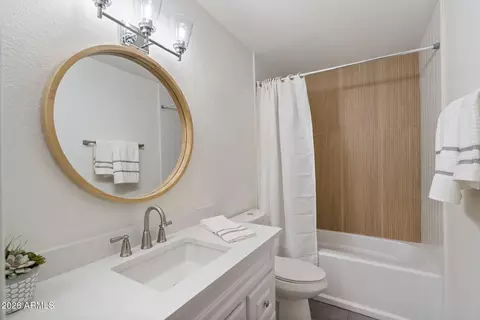 Bath - 2518 E Louise Dr, Phoenix, AZ 85032 photo 2 of 2