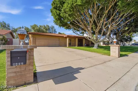 Exterior - 8432 N 18th Ave, Phoenix, AZ 85021 photo 4 of 13