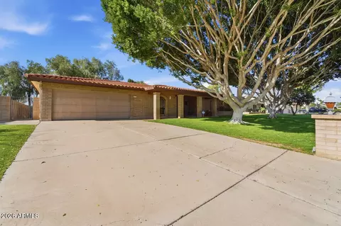 Exterior - 8432 N 18th Ave, Phoenix, AZ 85021 photo 5 of 13
