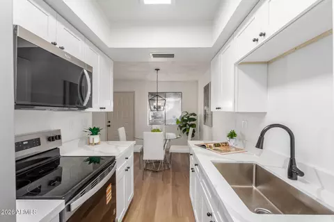 286 W Palomino Dr #26, Chandler, AZ 85225