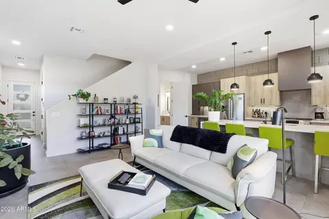 Entry Way - 377 E Windsor Ave #1, Phoenix, AZ 85004 photo 2 of 5