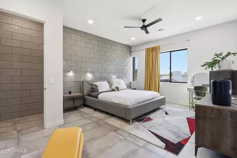 Bedroom - 377 E Windsor Ave #1, Phoenix, AZ 85004 photo 2 of 5