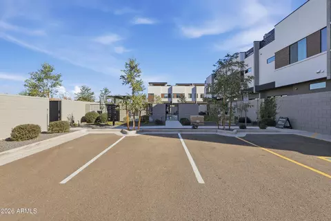 Exterior - 377 E Windsor Ave #1, Phoenix, AZ 85004 photo 3 of 5