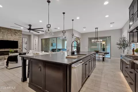 Kitchen - 9913 E Rubidium Ave, Mesa, AZ 85212 photo 4 of 7