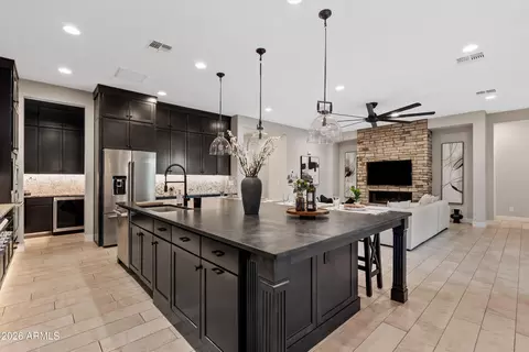 Kitchen - 9913 E Rubidium Ave, Mesa, AZ 85212 photo 2 of 7