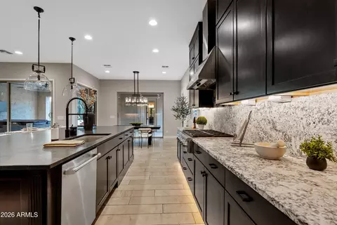 Kitchen - 9913 E Rubidium Ave, Mesa, AZ 85212 photo 3 of 7