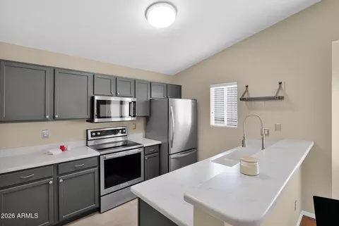 1701 E Kerby Farms Rd E, Chandler, AZ 85249