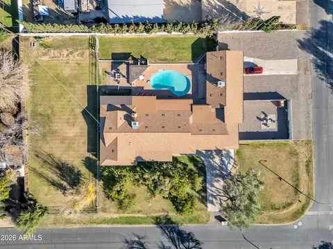 13201 N 64th Dr, Glendale, AZ 85304