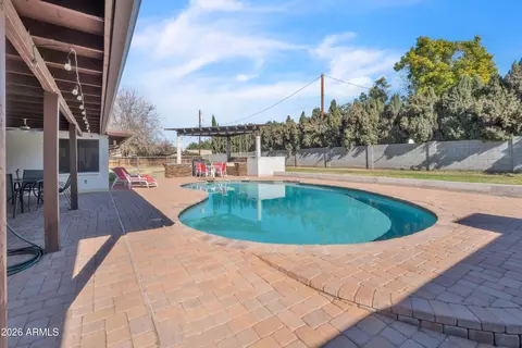 13201 N 64th Dr, Glendale, AZ 85304