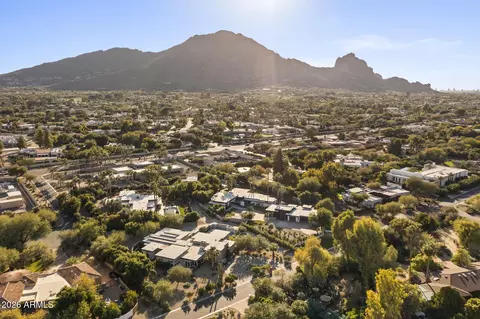 6219 E Redwing Rd, Paradise Valley, AZ 85253