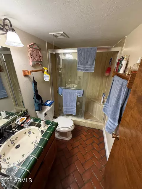 Bath - 1756 W Echo Ln, Phoenix, AZ 85021 photo 3 of 3