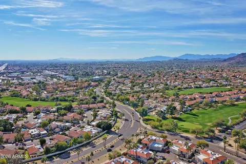 View/Area - 5036 E Siesta Dr #1, Phoenix, AZ 85044 photo 4 of 9