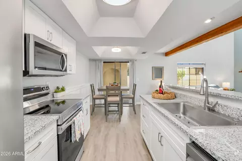 Kitchen - 5036 E Siesta Dr #1, Phoenix, AZ 85044 photo 2 of 4