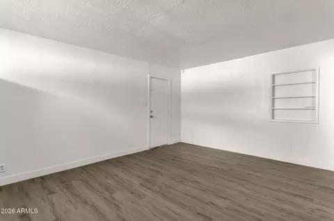 Living - 2334 W Morten Ave, Phoenix, AZ 85021 photo 6 of 7