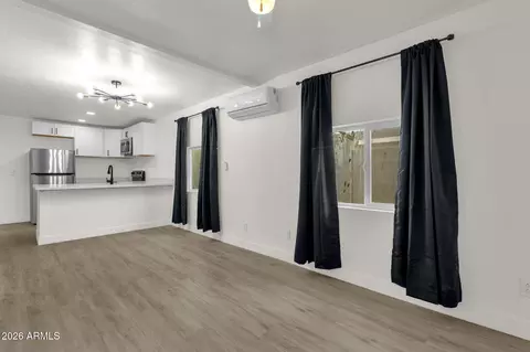 Living - 2334 W Morten Ave, Phoenix, AZ 85021 photo 2 of 7