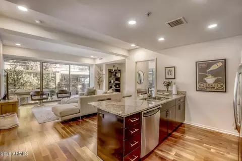 7131 E Rancho Vista Dr #6004, Scottsdale, AZ 85251