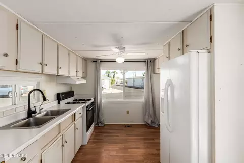 1050 E Broadway Ave #18, Apache Junction, AZ 85119 photo 10