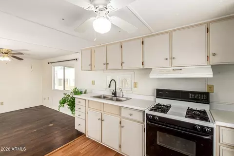 1050 E Broadway Ave #18, Apache Junction, AZ 85119 photo 14