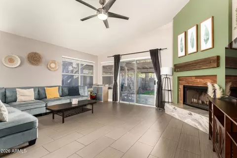 Living - 4457 E Verbena Dr, Phoenix, AZ 85044 photo 1 of 2