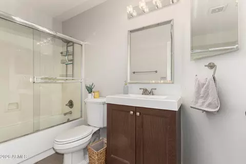 Bath - 4457 E Verbena Dr, Phoenix, AZ 85044 photo 3 of 3