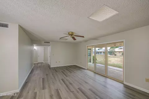 9915 W Newport Dr, Sun City, AZ 85351