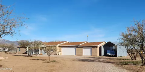 417 E Allen Ln, Huachuca City, AZ 85616