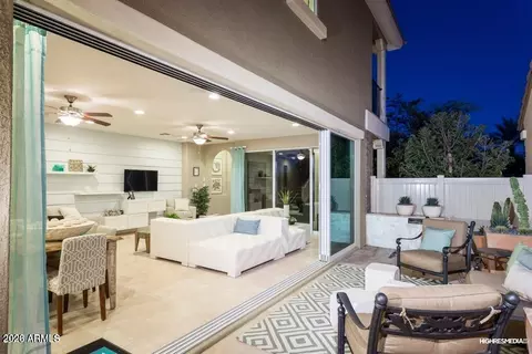 1067 S Storment Ln, Gilbert, AZ 85296