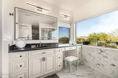 Bath - 4124 E Pullman Rd, Cave Creek, AZ 85331 photo 1 of 7