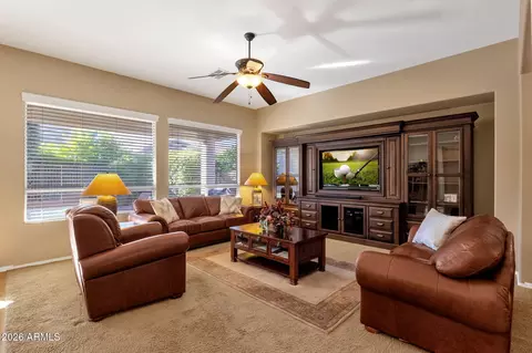 4521 E Carob Dr, Gilbert, AZ 85298 photo 9