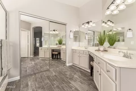 Bath - 5630 E Glade Ave, Mesa, AZ 85206 photo 1 of 3