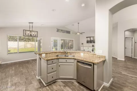 Kitchen - 5630 E Glade Ave, Mesa, AZ 85206 photo 3 of 4