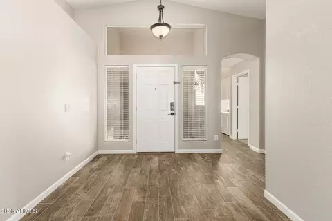 Entry Way - 5630 E Glade Ave, Mesa, AZ 85206 photo 2 of 2