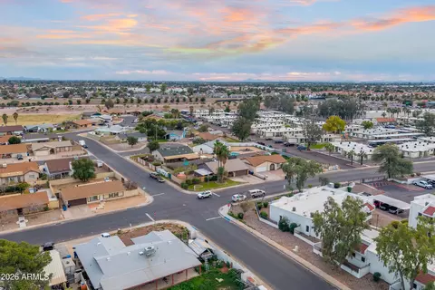 View/Area - 2165 E Hampton Ave, Mesa, AZ 85204 photo 6 of 9