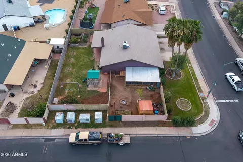 View/Area - 2165 E Hampton Ave, Mesa, AZ 85204 photo 3 of 9