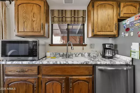 Kitchen - 607 E Drowsey Cir, Payson, AZ 85541 photo 2 of 4
