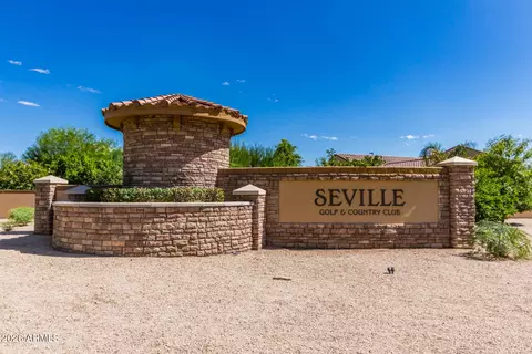 2874 E Isaiah Ave, Gilbert, AZ 85298