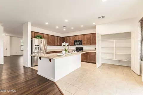 Kitchen - 2874 E Isaiah Ave, Gilbert, AZ 85298 photo 1 of 4